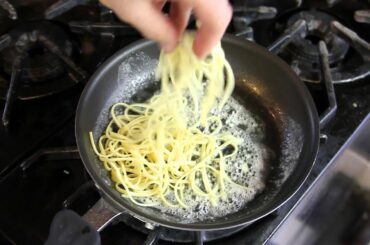 How to Make a Light Butter & Parmesan Cheese Sauce : Italian Cooking