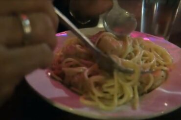 YUMMY ITALIAN FOOD IN A YUMMY ITALIAN RESTAURANT