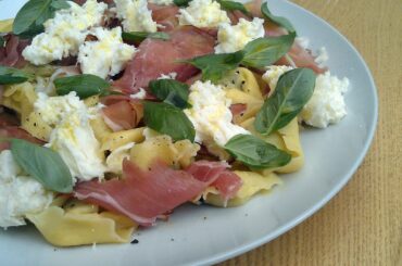 Quick Meals - Easy Italian Recipes - Easy Pasta Recipe - Tortellini Pasta Recipes