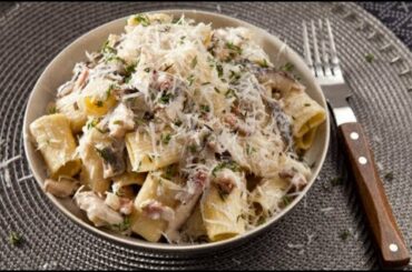 How to make easy Creamy mushroom Pasta - Italian Food - Mushroom Cream Pasta - Super easy & fast