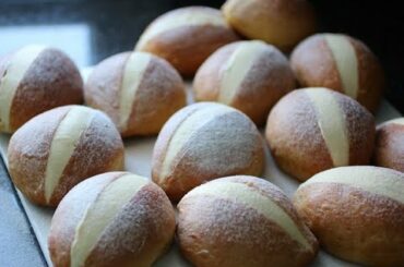 İtalian Sweet Buns (Maritozzi) recipe/Tatlı İtalyan Çöreği (Maritozzi) tarifi