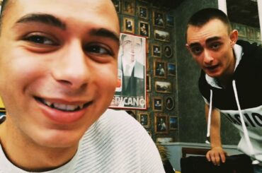 Eating a casual dinner in Italy !