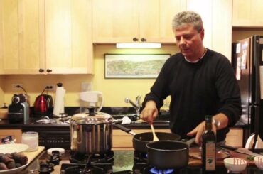 How to make Spaghetti with Oranges and Anchovies (Italian Cooking by Andrea Sertoli)