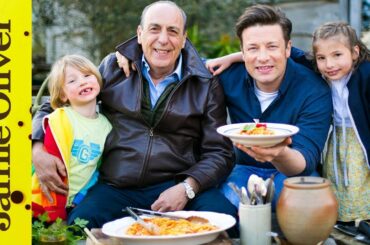 Spaghetti Arrabiata | Jamie Oliver & Gennaro Contaldo | Real Time (ish) Recipes