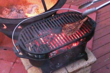 Cooking steak italian link sausage lamb chop Lodge Lodge L410 Charcoal Grill