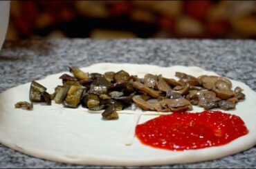 Pizza in Naples - Street Food in Italy