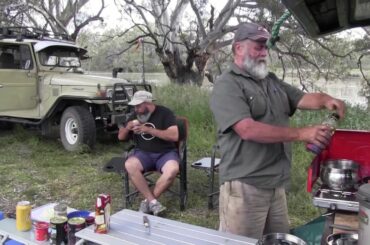 Italian Meat Balls - Roothy Bush Cooking