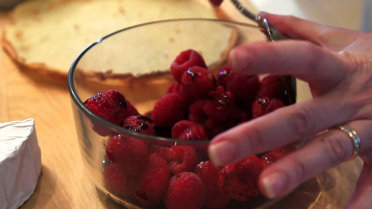 Recipe for Crepes With Brie & Raspberries : French & Italian Cooking Recipe for Crepes With Brie & Raspberries : French & Italian Cooking