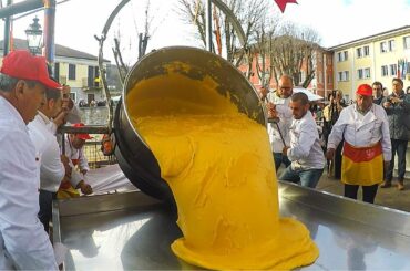 Italian Street Food Event, 500 Kg of Polenta with 1000 Egg Omelette and Cod