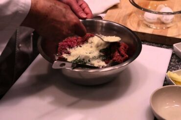 Meatballs Stuffed With Prunes : Italian Recipes