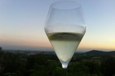 Franciacorta: The Best Sparkling Wine You Have Never Heard Of  - Wine Oh TV