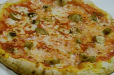 Best Street Food  of Italy Naples by The Tourism School