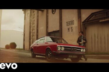 Jack Savoretti - Candlelight (Official Video)