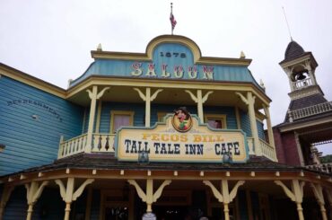 DINING REVIEW: Pecos Bill Tall Tale Inn | Magic Kingdom