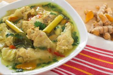 Turmeric Chicken Soup Recipe ไก่ต้มขมิ้น - Hot Thai Kitchen!