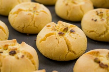 Nankhatai Recipe - Easy Eggless Nan khatai Biscuit | Indian Cookies | Indian Bakery Recipes