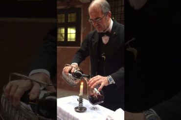 How to open a bottle wine