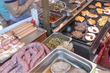 Super Loaded Burgers. Italy Street Food