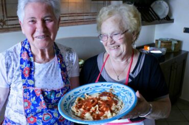 Pasta Grannies discover 'dorës' spaghetti style pasta from Basilicata