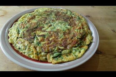 Omelette with courgette easy vegetarian italian cuisine recipes