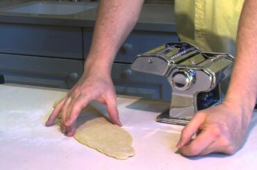 How to Dry Fresh Pasta for Future Use : Cooking Advice