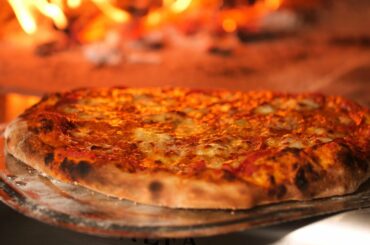 Alfa 4 Pizze Woodburning Outdoor Pizza Oven Overview | BBQGuys