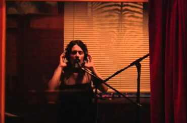 Lissy Rosemont Write Songs at My Dining Room Table