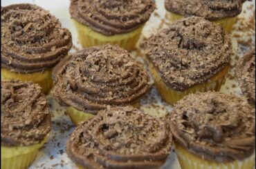 How to Make Chocolate Buttercream Frosting Cooking Italian with Joe