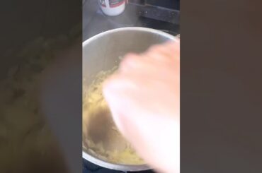 Classic plants based minestrone