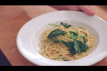 Pasta With Garlic, Oil & Spinach : Italian Dishes