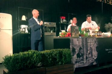 The love between Prosciutto and Fresh cheese - Italian Food Wine Festival 2017