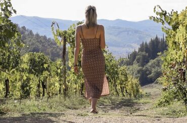 WINE TASTING IN TUSCANY ITALY