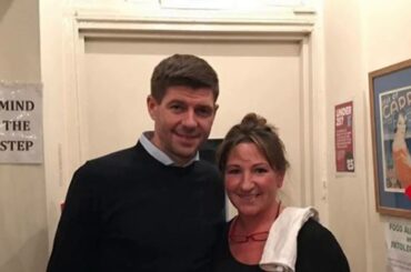 Steven Gerrard poses with staff after dining in Caprese Don Costanzo