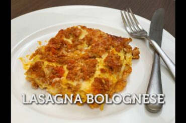 Italian LASAGNA BOLOGNESE - Original Italian recipe (2min)