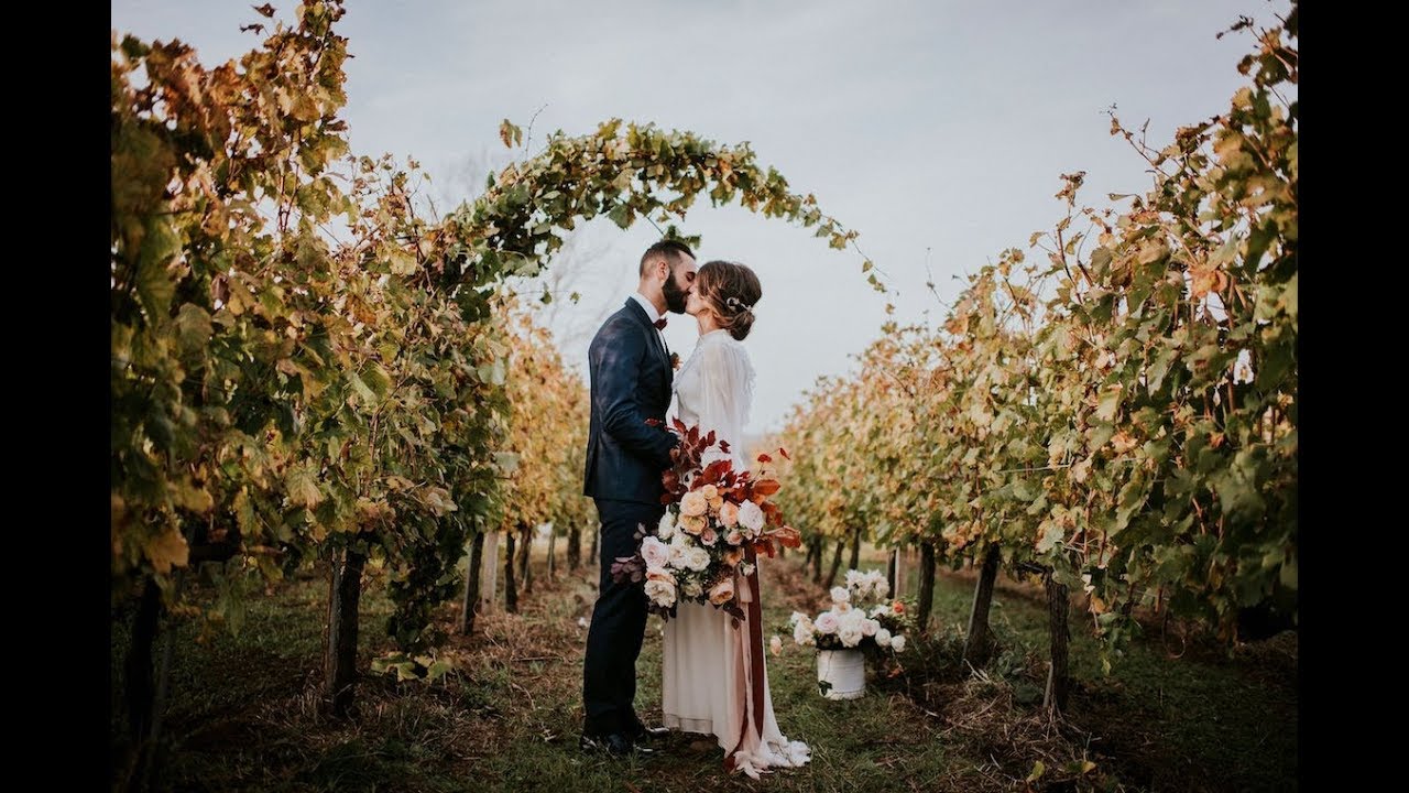 Elopement in the vineyard || S + G Wedding in Italy @Merumalia Wine Resort Elopement in the vineyard || S + G Wedding in Italy @Merumalia Wine Resort