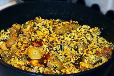 How to make Nigerian Egusi soup | Party Style Egusi Soup from start to finish.