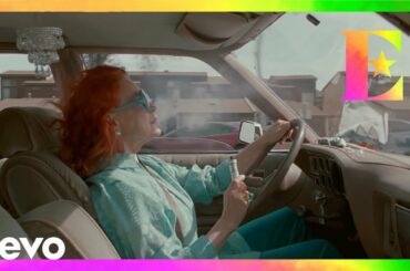 Elton John - Tiny Dancer (Official Music Video)