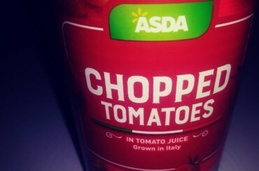 Asda chopped italian tomatoes cooking a vegetarian vegan pasta sauce