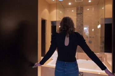 6817 N 46th Pl - Paradise Valley