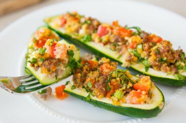 ITALIAN SAUSAGE STUFFED ZUCCHINI BOATS RECIPE - Veggie Side Dishes