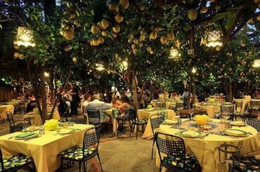 Romantic dinner Capri in Italy | Night Romantic dinner Capri Italy