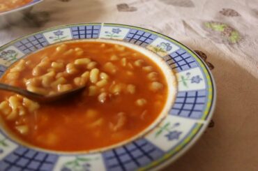 Pasta Grannies discover tiny gnocchi called gnocchetti served with chickpeas