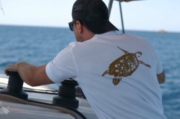 Sailing lessons on a yacht charter Sardinia, Italy | Dream Yacht Charter