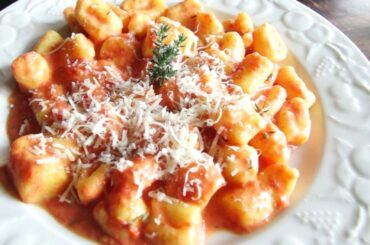 How to Make Homemade Gnocchi Recipe in Italy!