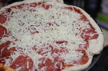 MAKING HOMEMADE " PIZZA " COOKING WITH BRI !!!