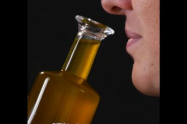 How to Choose the Best Extra-Virgin Olive Oil | How To Choose | La Cucina Italiana USA