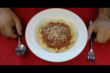 Как правильно есть спагетти? How to eat spaghetti like an Italian.
