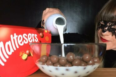 ASMR MALTESERS CHOCOLATE BALLS WITH MILK 몰티져스 먹방 MUKBANG (Eating Sounds) Eating Show