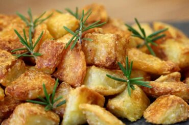 The Best Homemade Crunchy Roasted Potatoes | How Tasty Channel