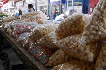 Fresh Hot Kettle Corn at the South Philly Italian Market